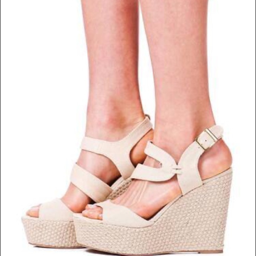 Steve Madden Jenny Wedge sz 6
